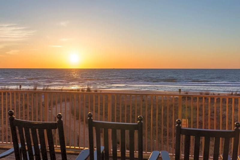 Hilton Garden Inn Ocean City Oceanfront Exterior photo